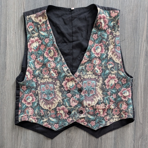 Cottagecore Vintage Hobbit Vest - Picture 2 of 8